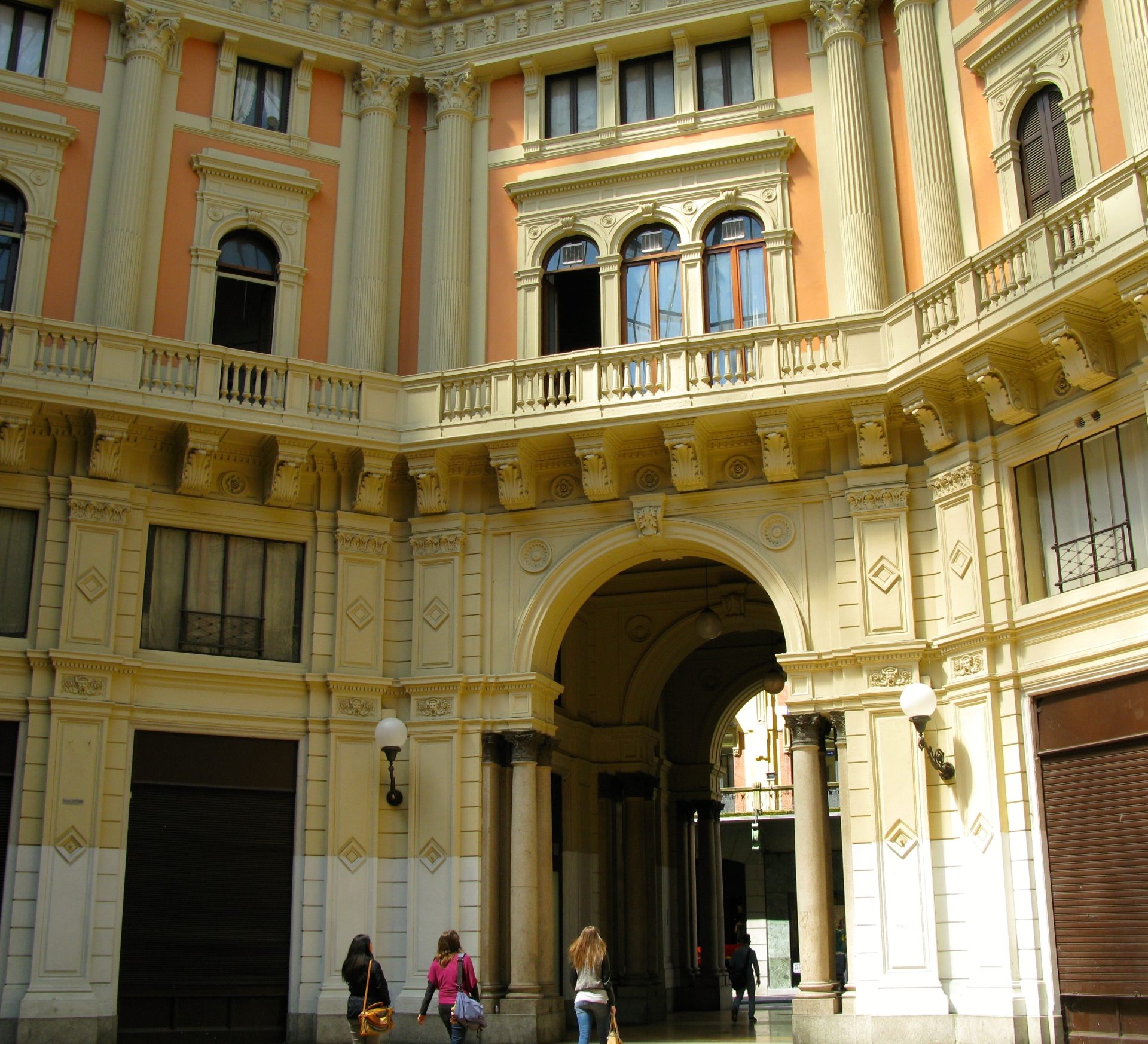 assicurazioni a pavia centro per persone professionisti imprese pensione integrativa